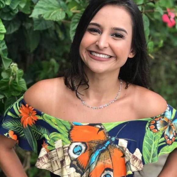 Meet your Posher, Yasmin - Picture 1 of 1